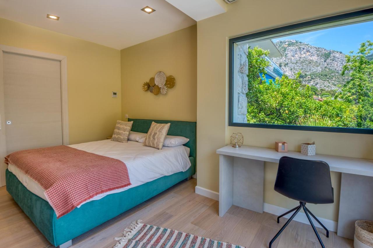 Deluxe Villa Graziella 200 M From The Beach 艾日 外观 照片