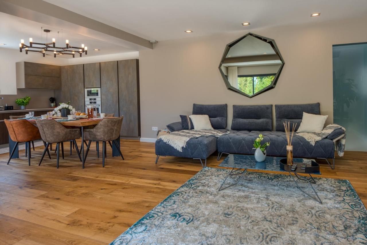 Deluxe Villa Graziella 200 M From The Beach 艾日 外观 照片