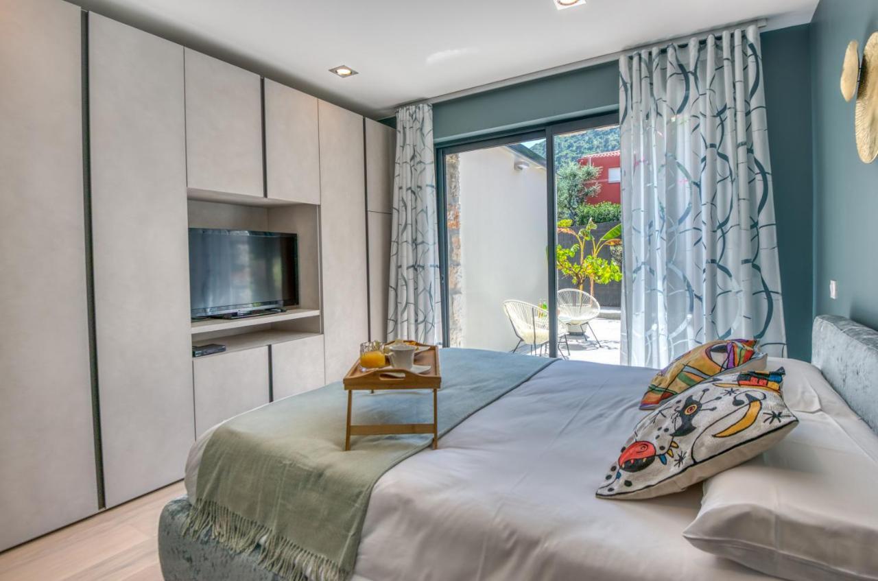 Deluxe Villa Graziella 200 M From The Beach 艾日 外观 照片