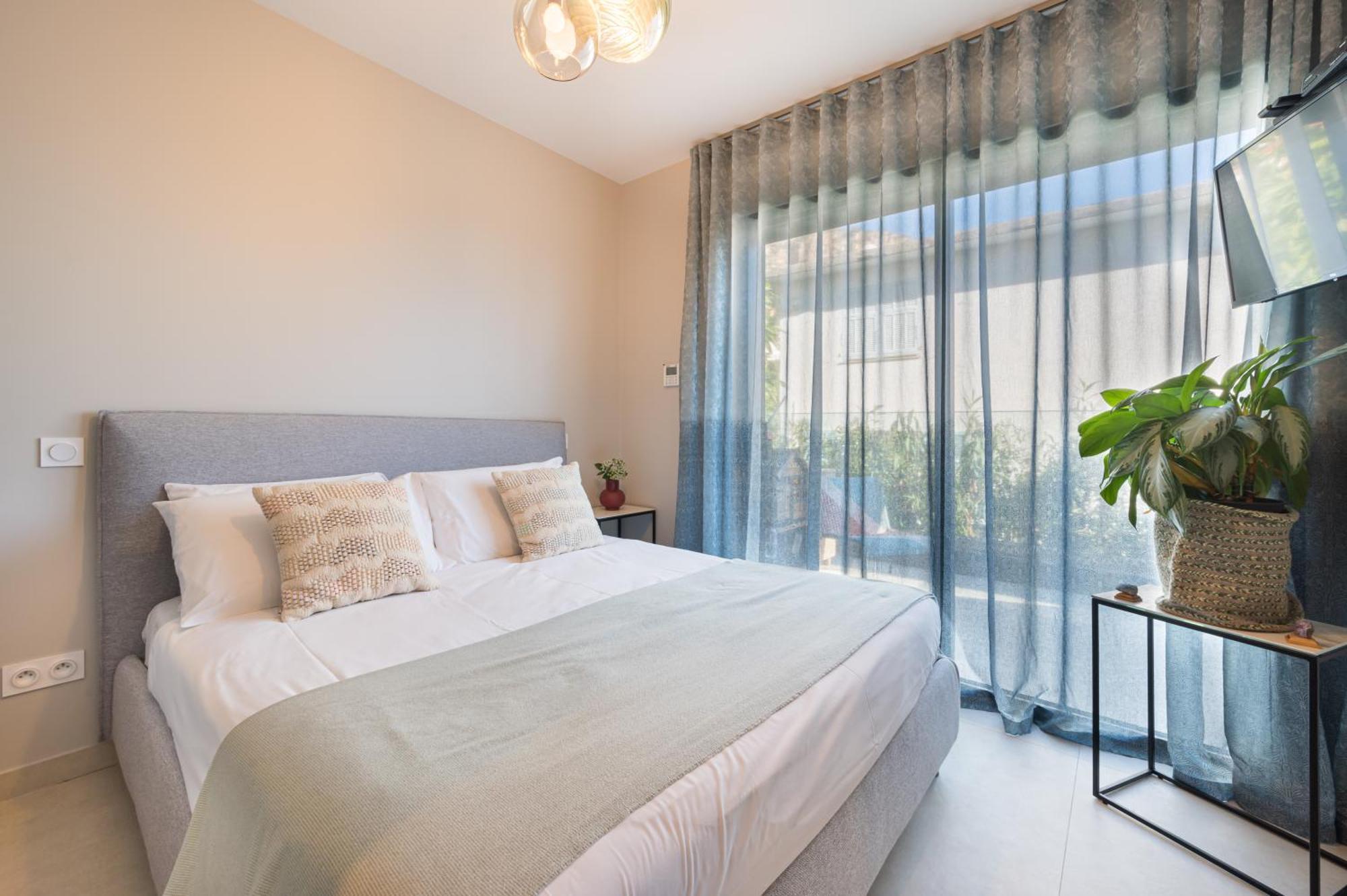 Deluxe Villa Graziella 200 M From The Beach 艾日 外观 照片